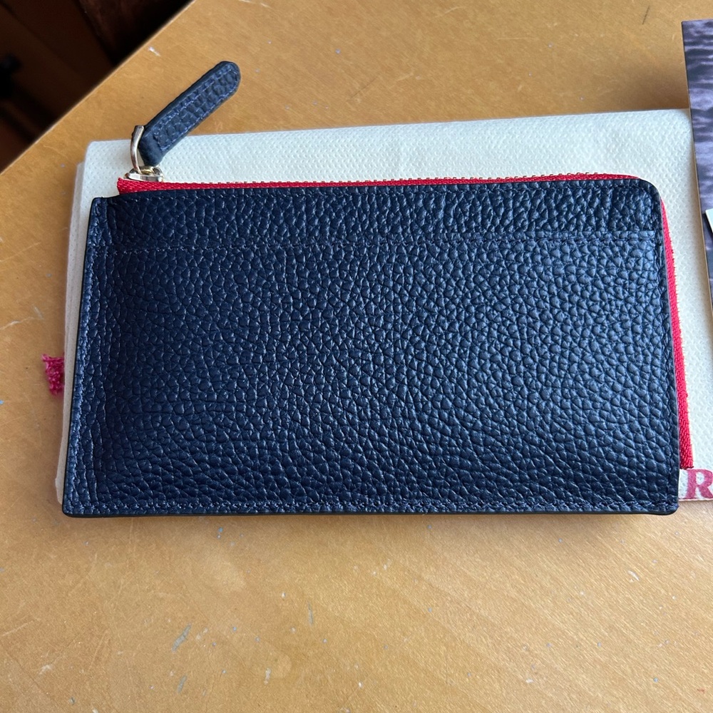 Patent of Heart Leather Card Holder - Picture 2 of 9